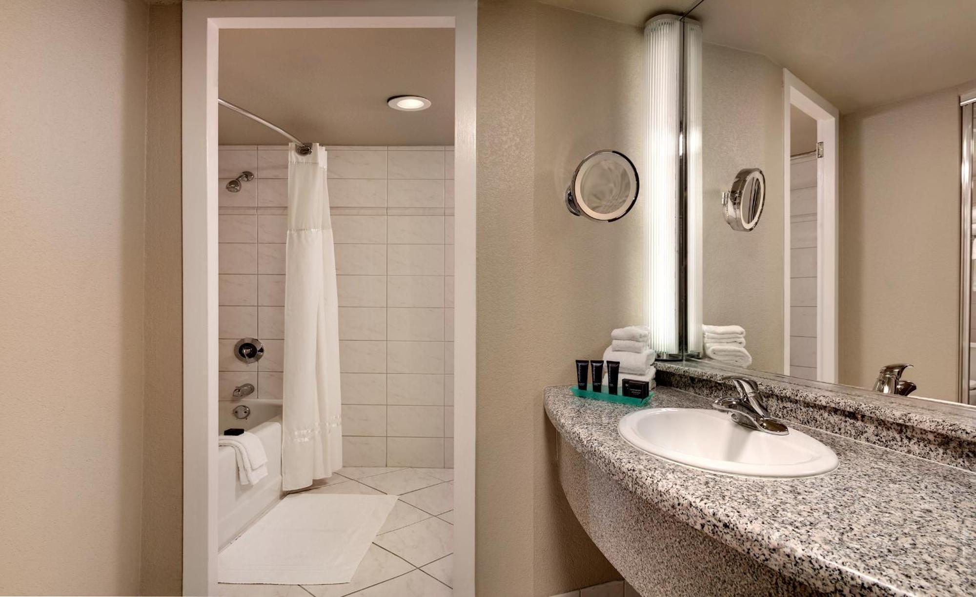 Signature Double Room,1559556649:JPEG