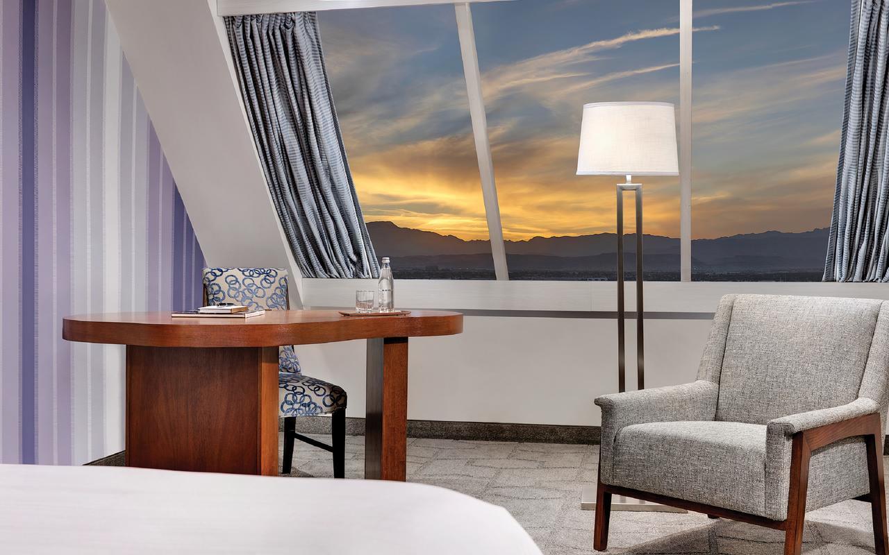 Pyramid Kamer met Kingsize Bed